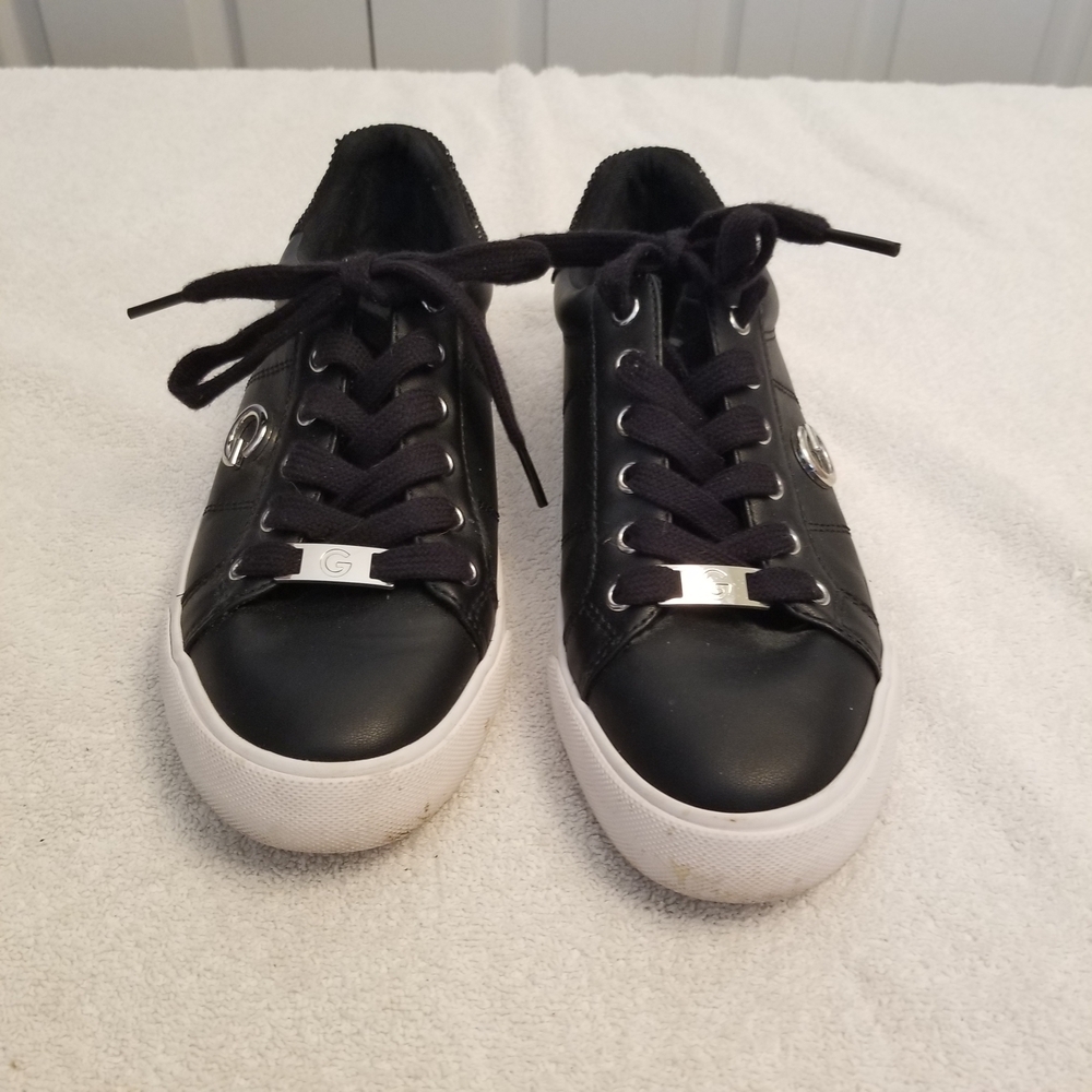 GBG Los Angeles Women's Sneakers Black Size 6 Beaded Sparkles